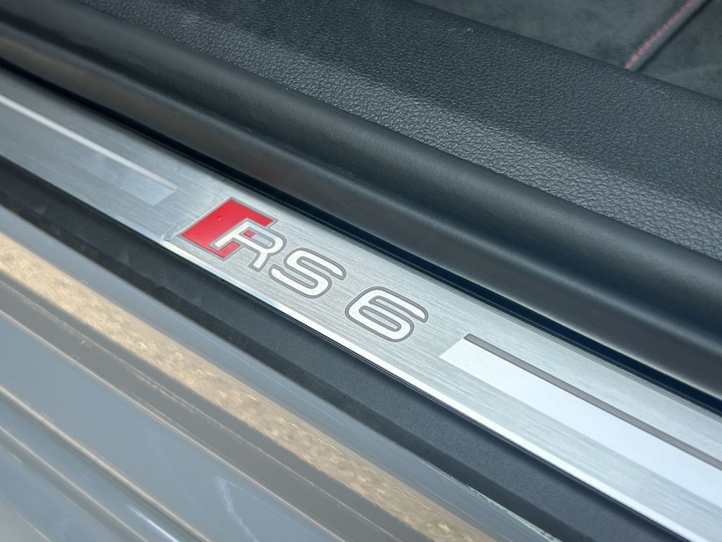 Audi RS6 2025