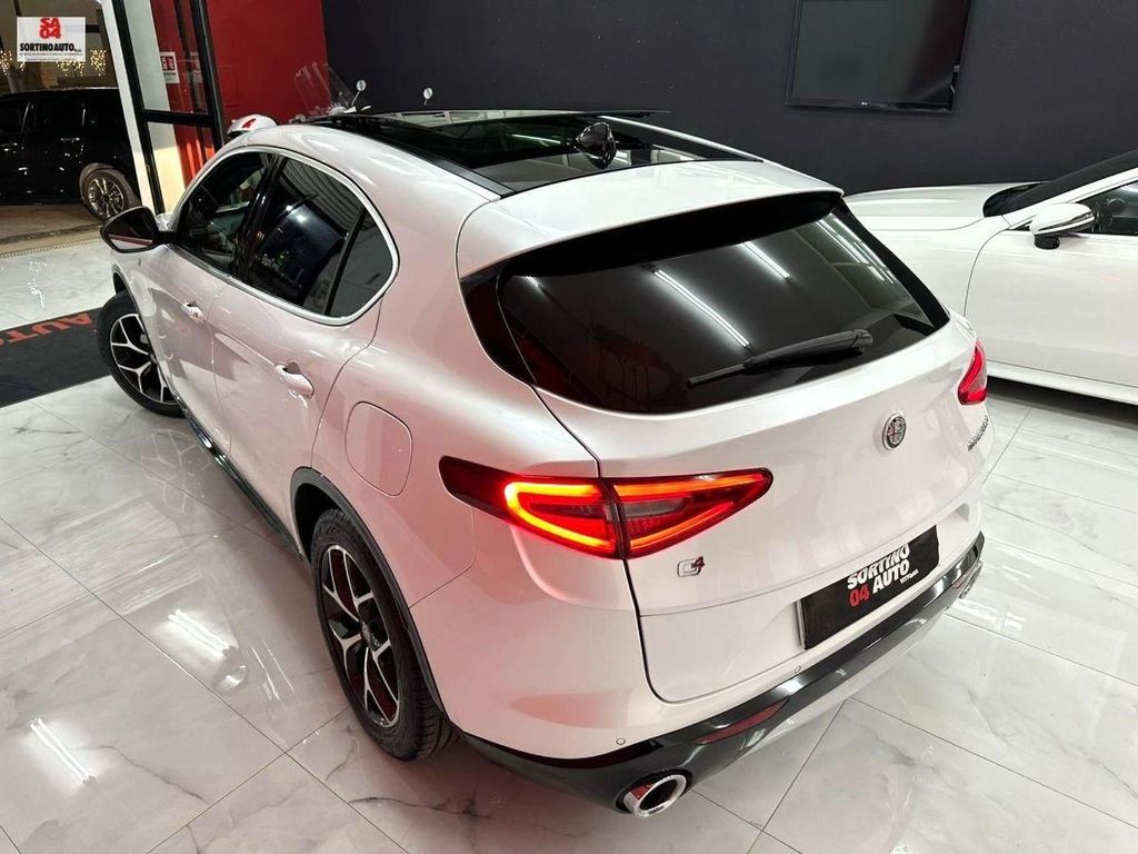 Alfa Romeo Stelvio 2021