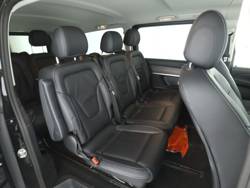 Mercedes-Benz V 300 2024