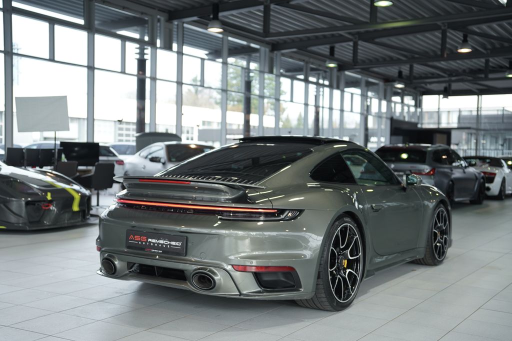 Porsche 992 2021