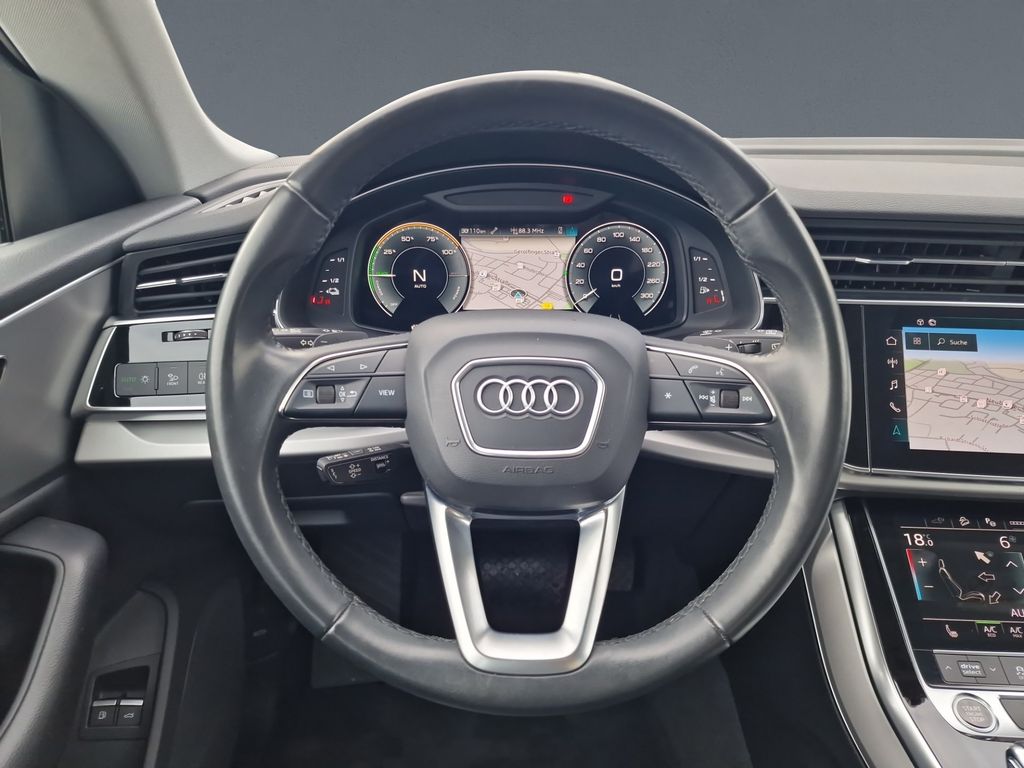 Audi Q8 2021