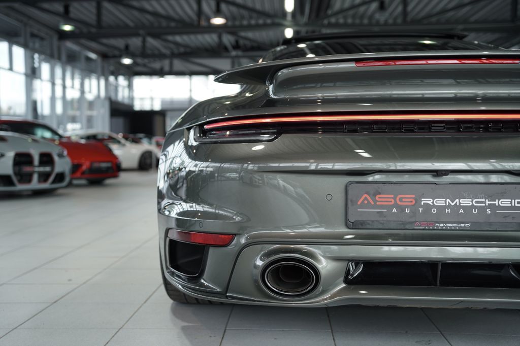 Porsche 992 2021