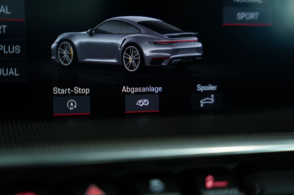 Porsche 992 2021