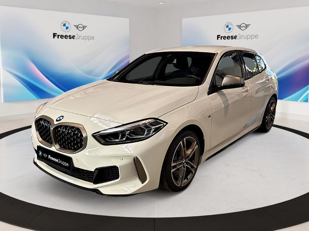 BMW M135 2022