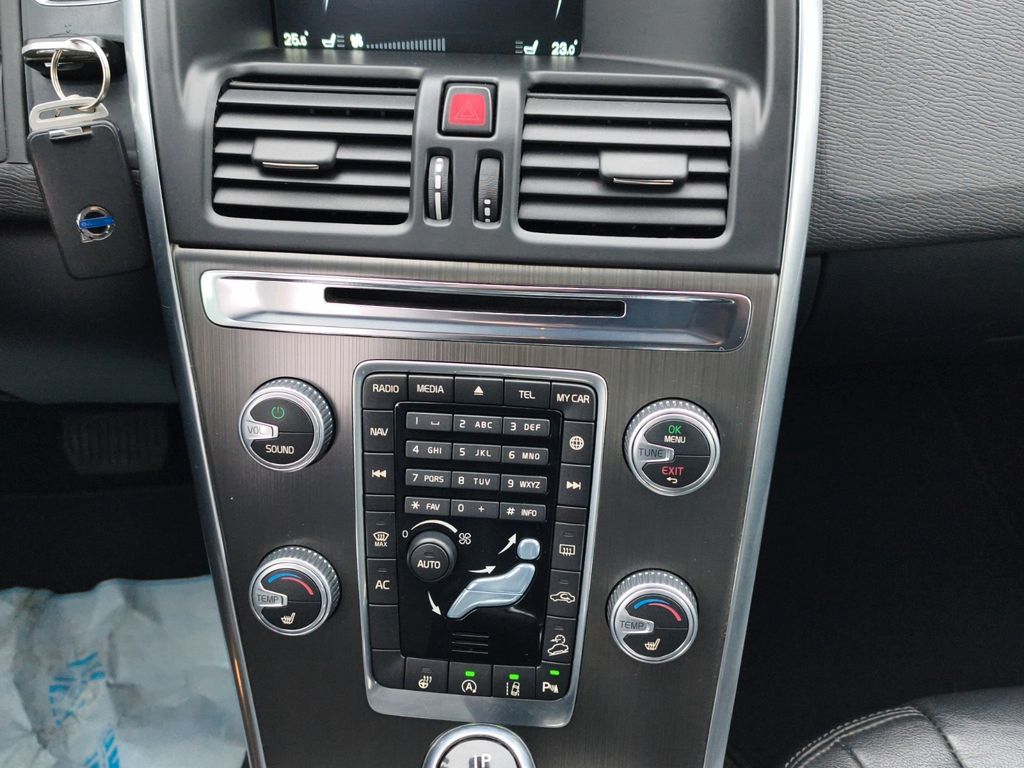 Volvo XC60 2015