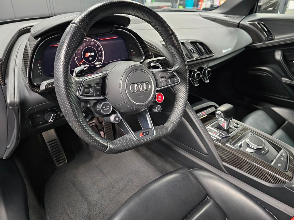 Audi R8 2017