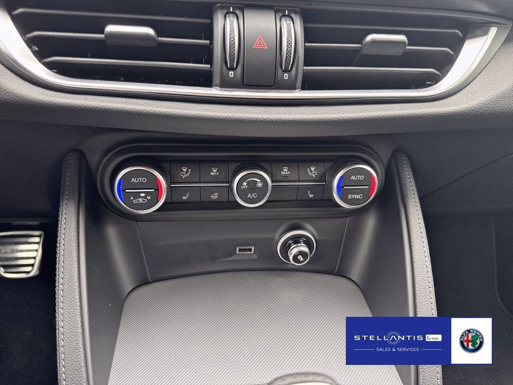 Alfa Romeo Stelvio 2025