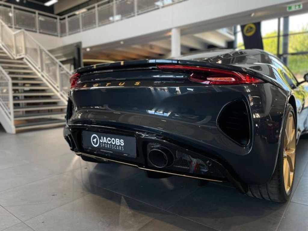 Lotus Emira