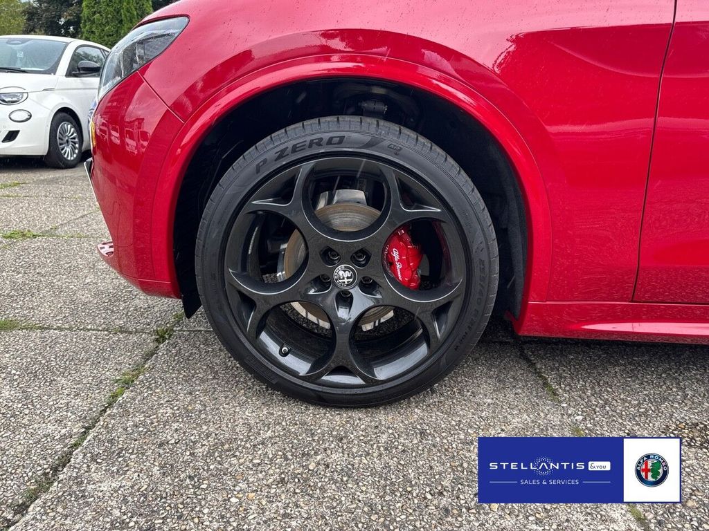 Alfa Romeo Stelvio 2025