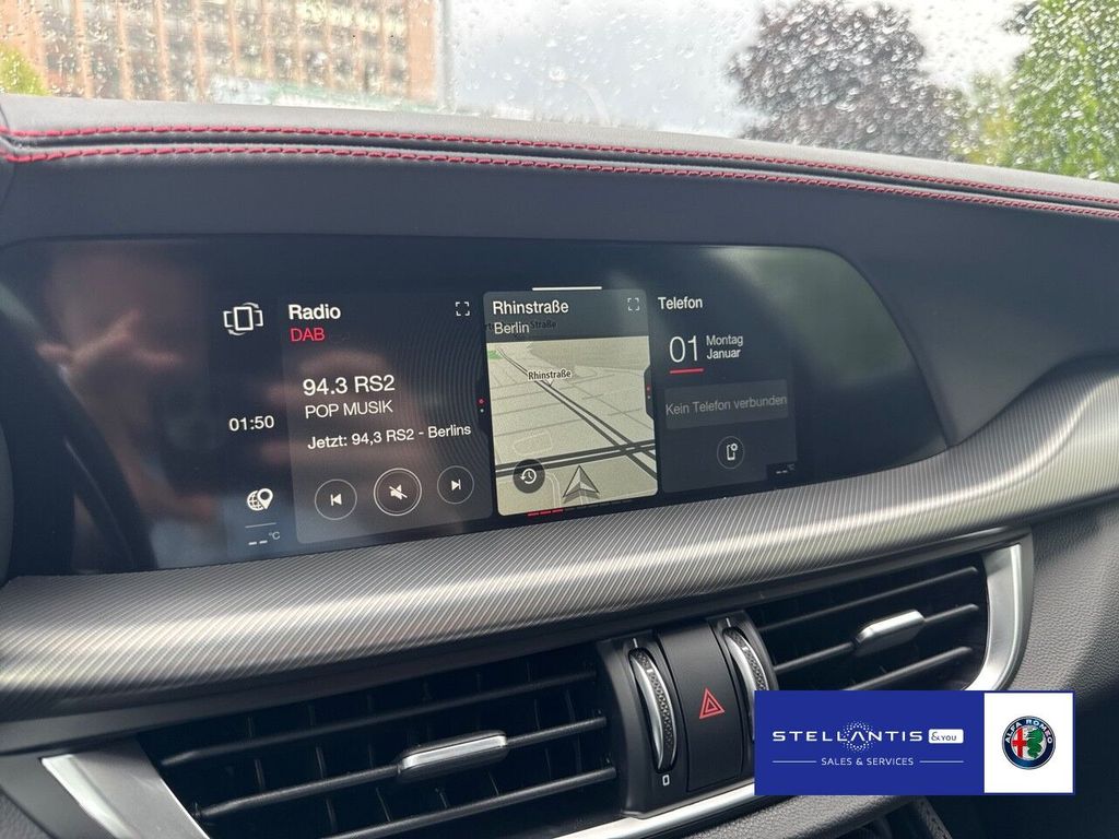 Alfa Romeo Stelvio 2025