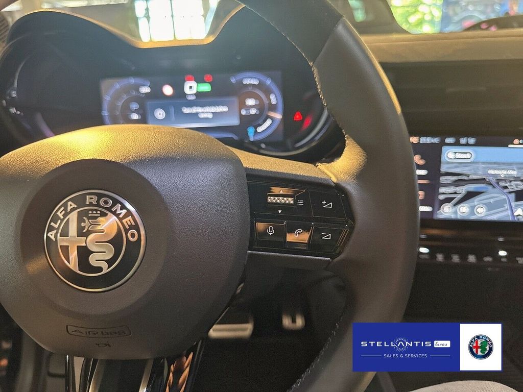 Alfa Romeo Junior 2025