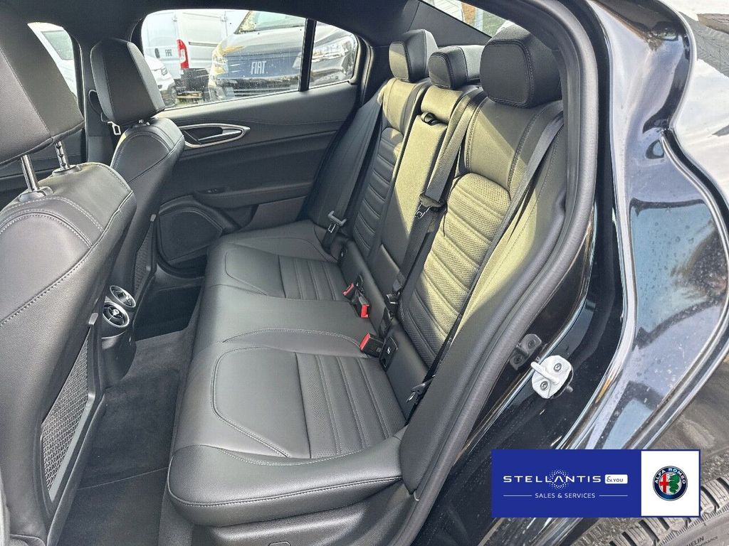 Alfa Romeo Giulia 2024