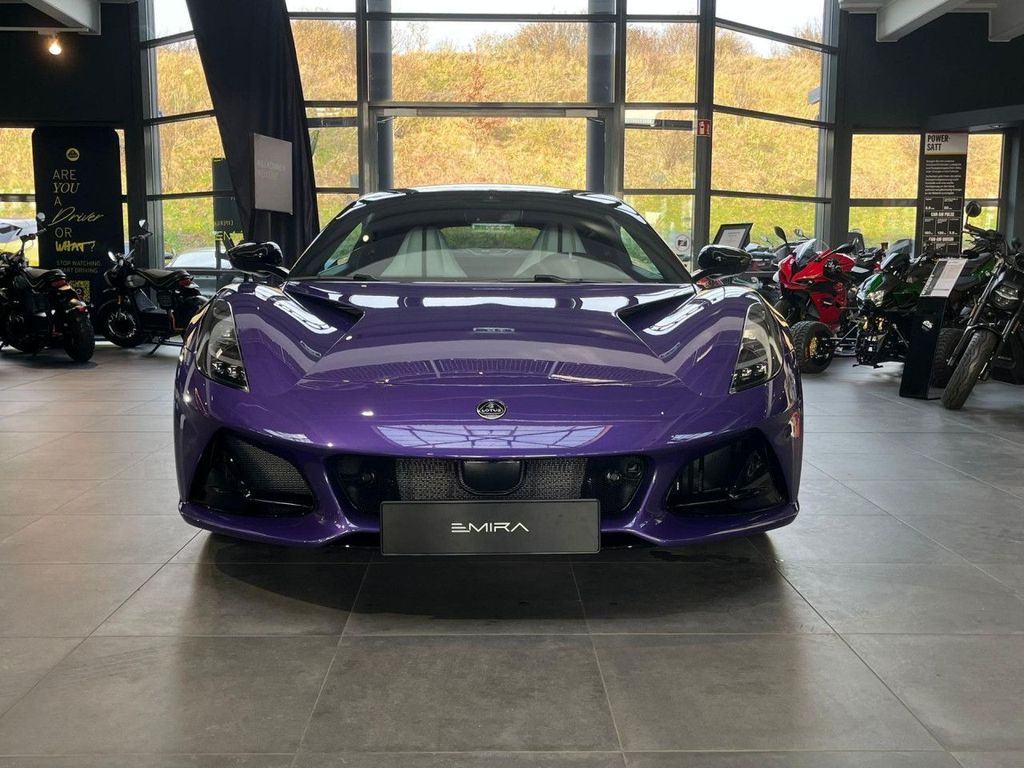 Lotus Emira