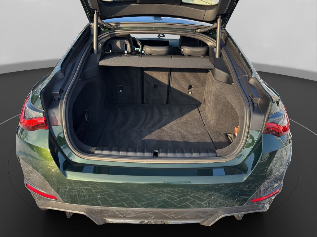 BMW i4 2023