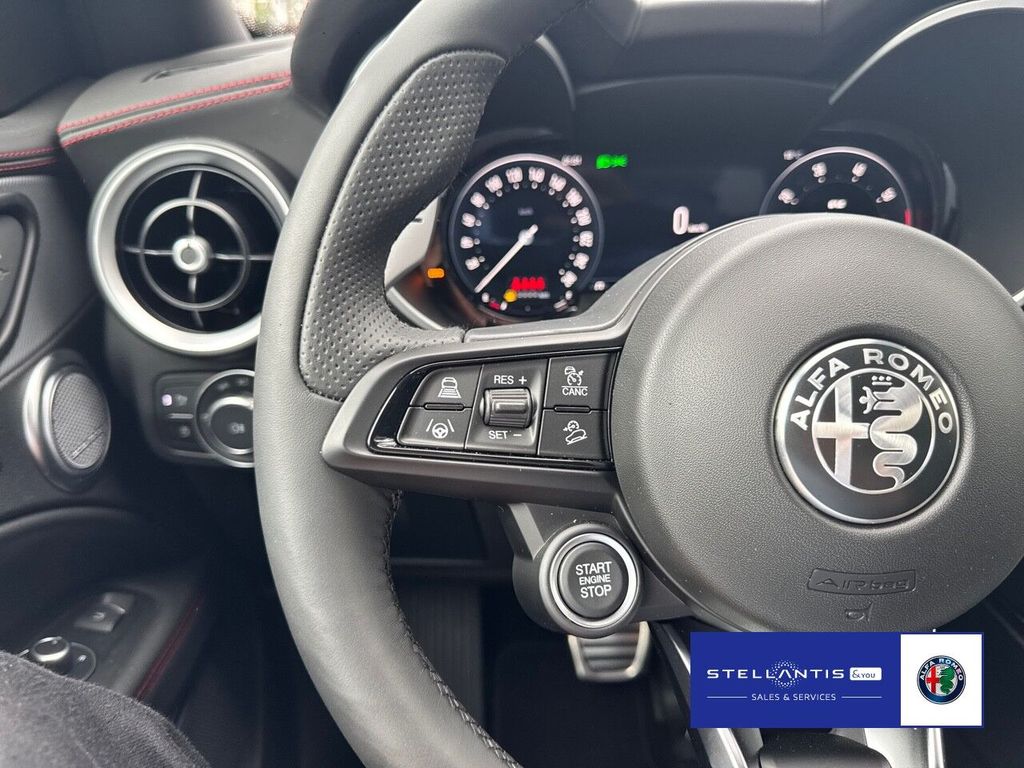 Alfa Romeo Stelvio 2025