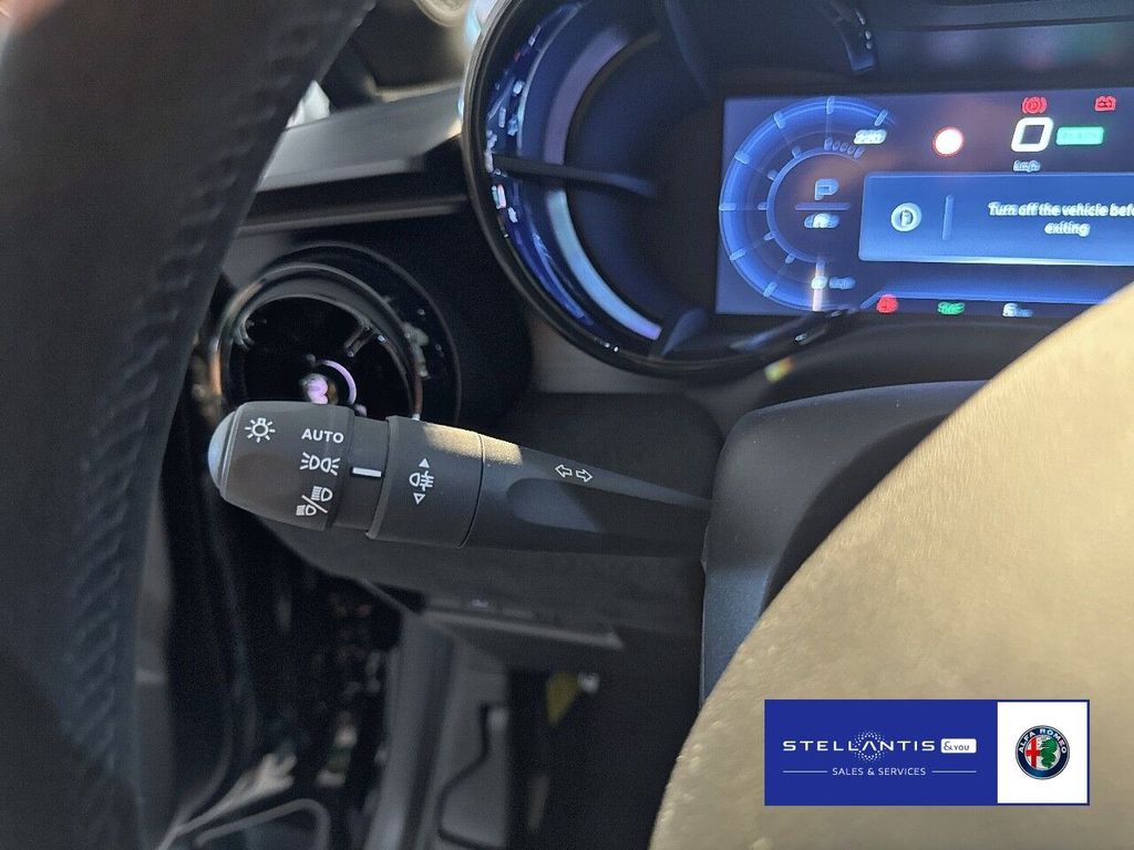 Alfa Romeo Junior 2025