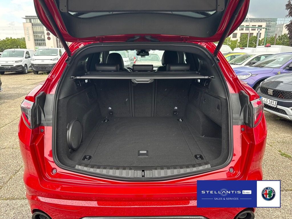 Alfa Romeo Stelvio 2025