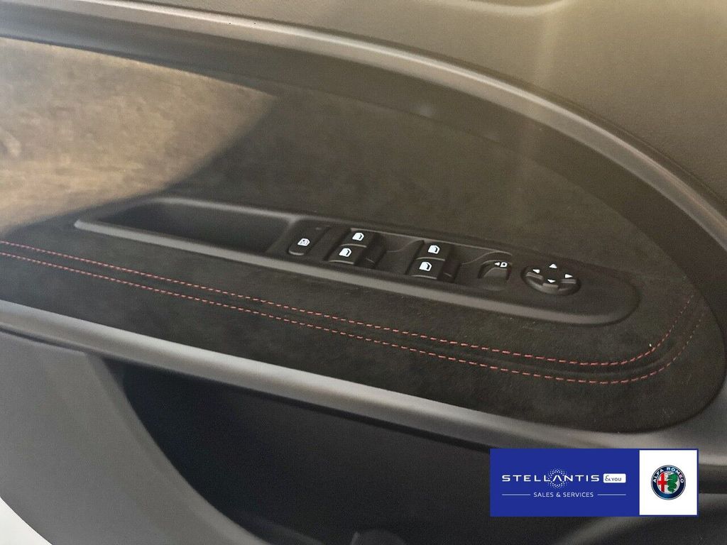 Alfa Romeo Junior 2025