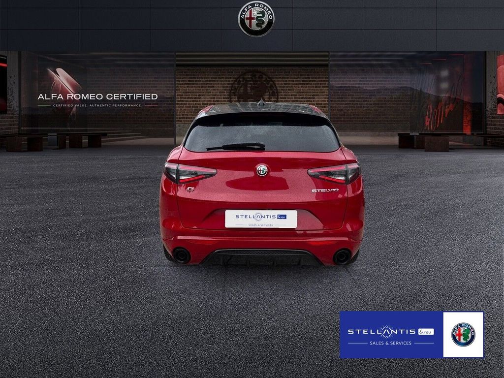 Alfa Romeo Stelvio 2025