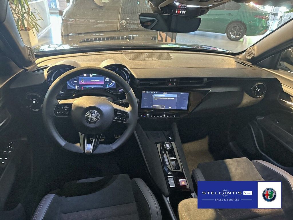 Alfa Romeo Junior 2025