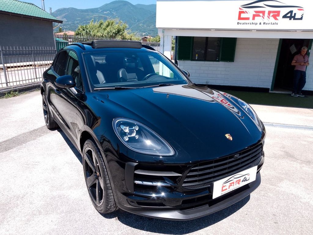 Porsche Macan 2021