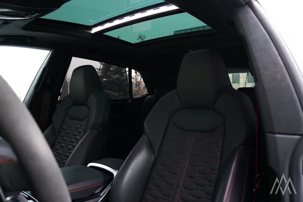Audi RSQ8 2023