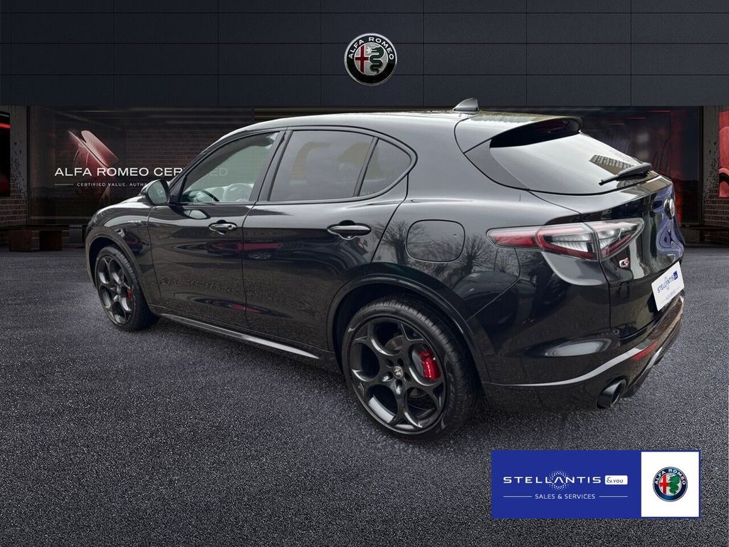 Alfa Romeo Stelvio 2025