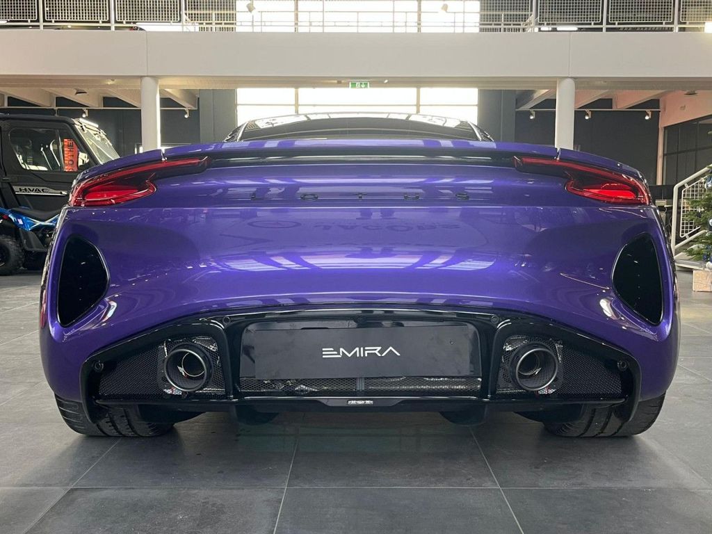 Lotus Emira