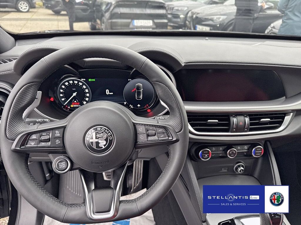 Alfa Romeo Stelvio 2025