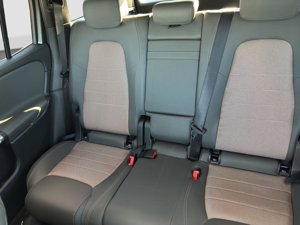 Mercedes-Benz EQB 2022