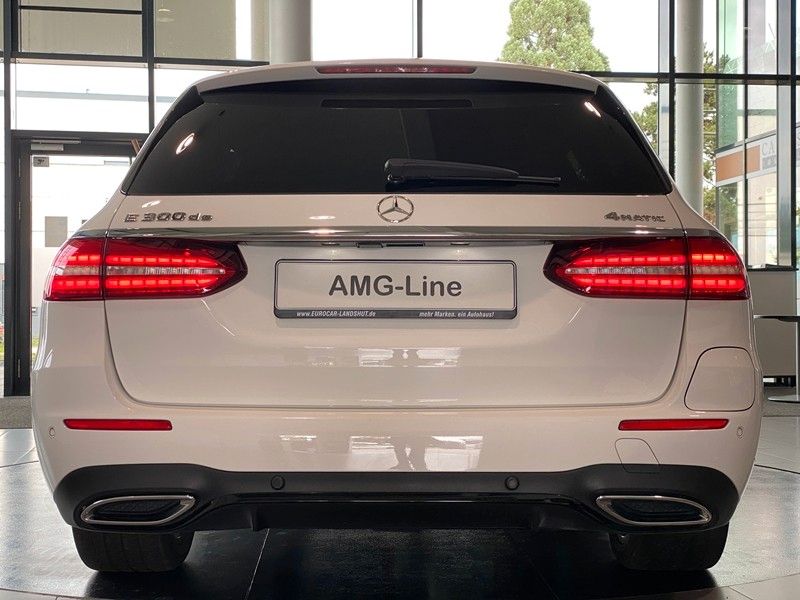 Mercedes-Benz E 300 2022