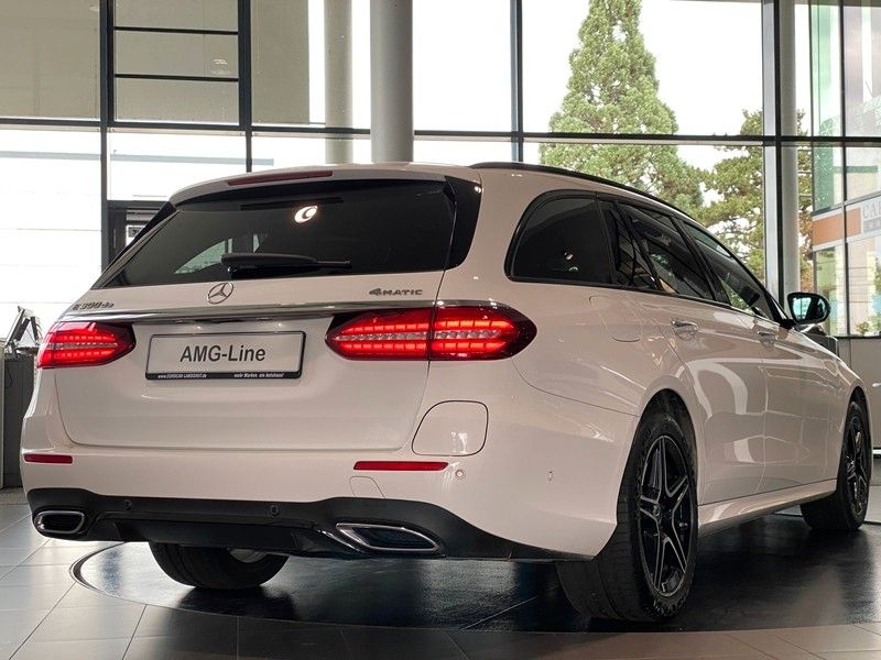 Mercedes-Benz E 300 2022