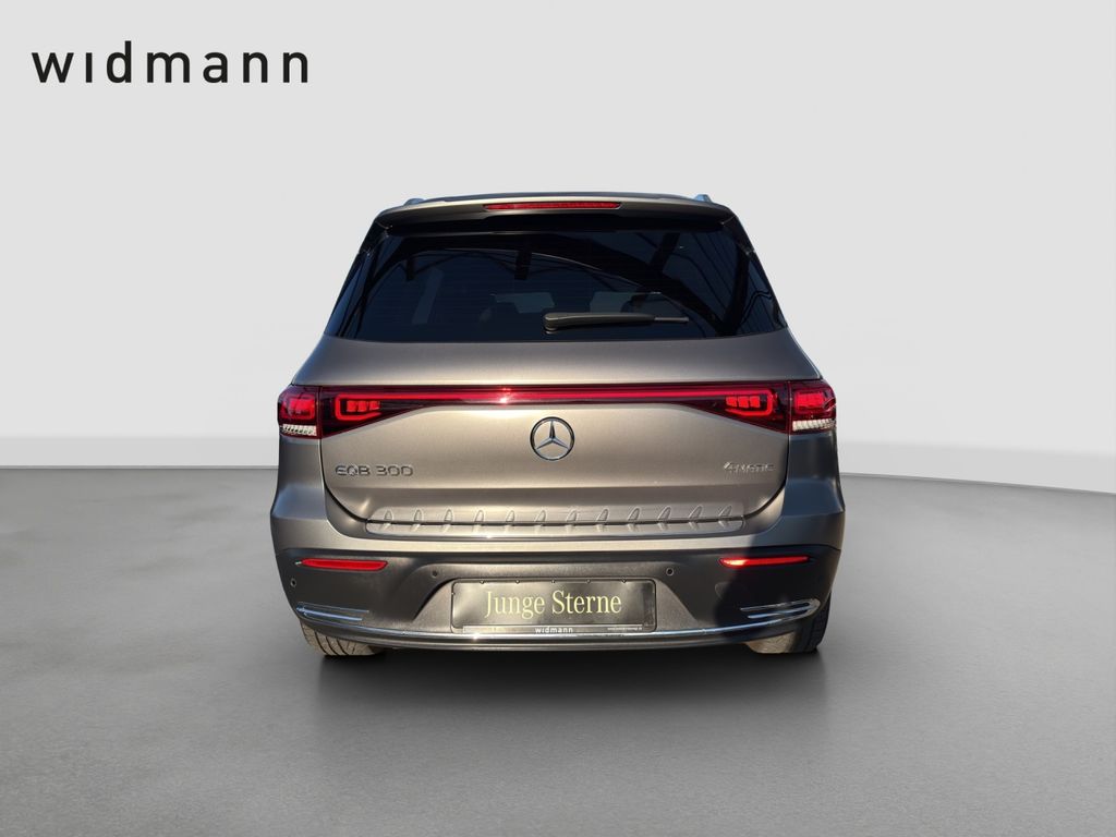 Mercedes-Benz EQB 2022