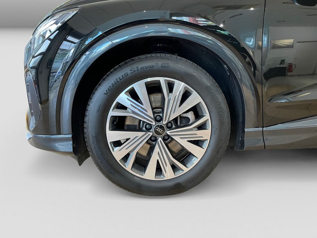 Audi Q4 e-tron 2023