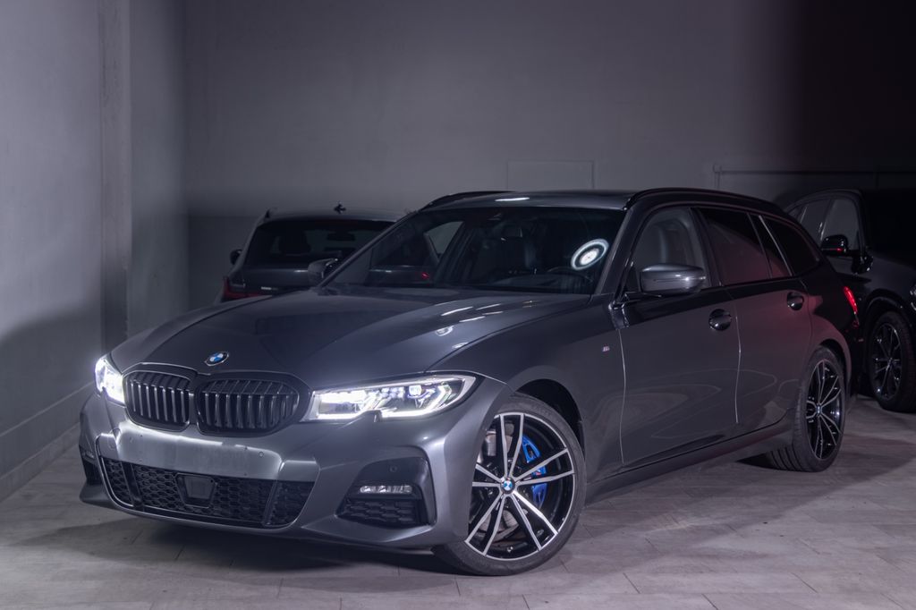 BMW 330 2021