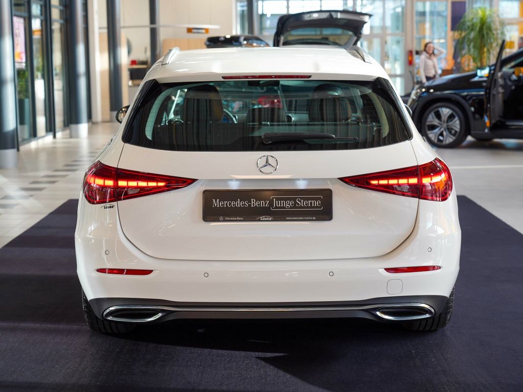 Mercedes-Benz C 200 2024