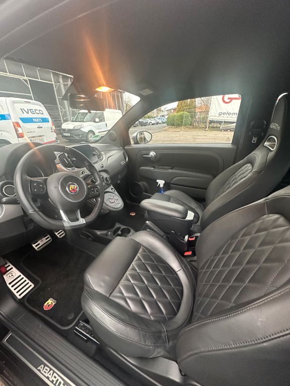Abarth 500 2023