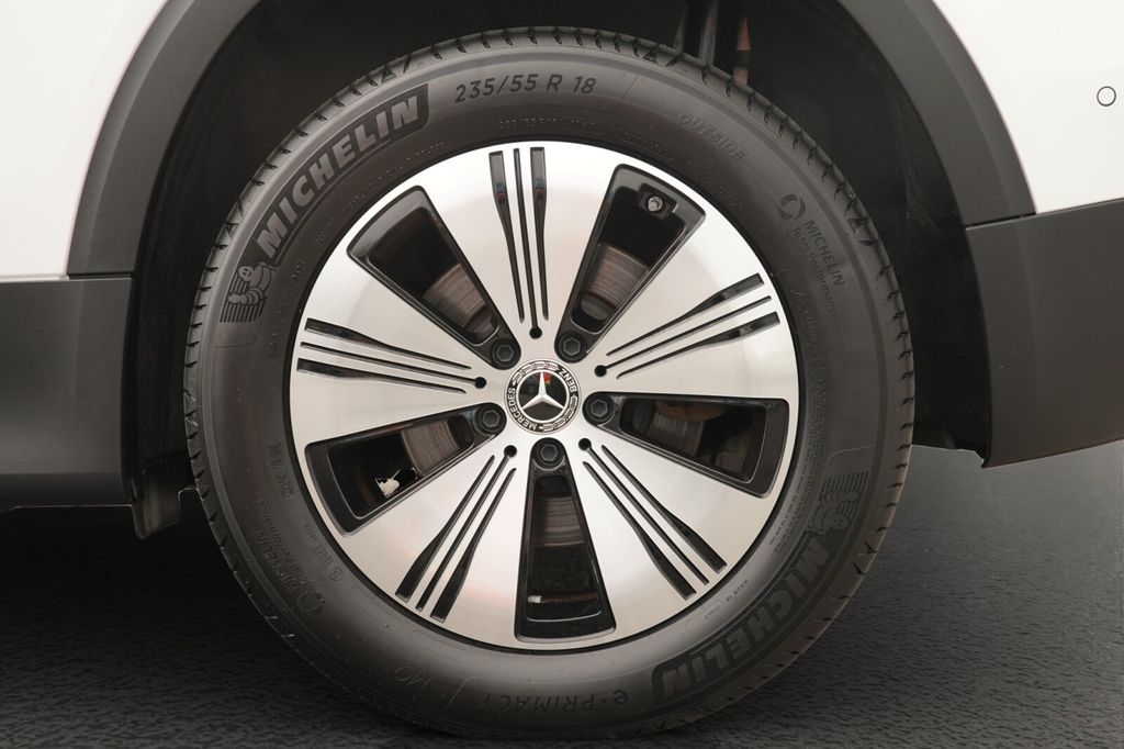 Mercedes-Benz EQB 2024