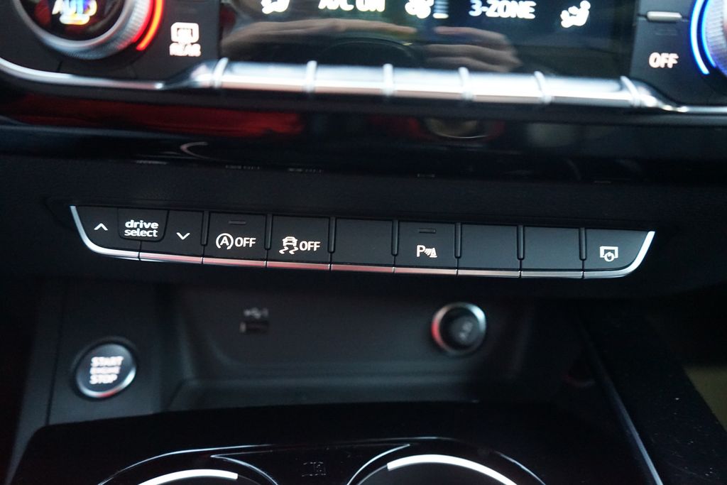 Audi A4 2024