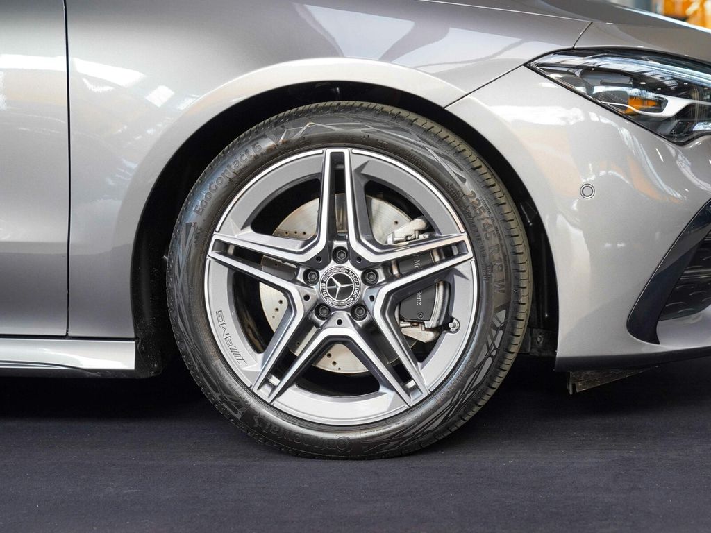 Mercedes-Benz CLA 200 2024