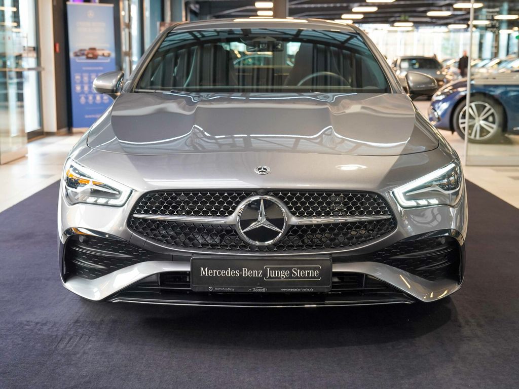 Mercedes-Benz CLA 200 2024