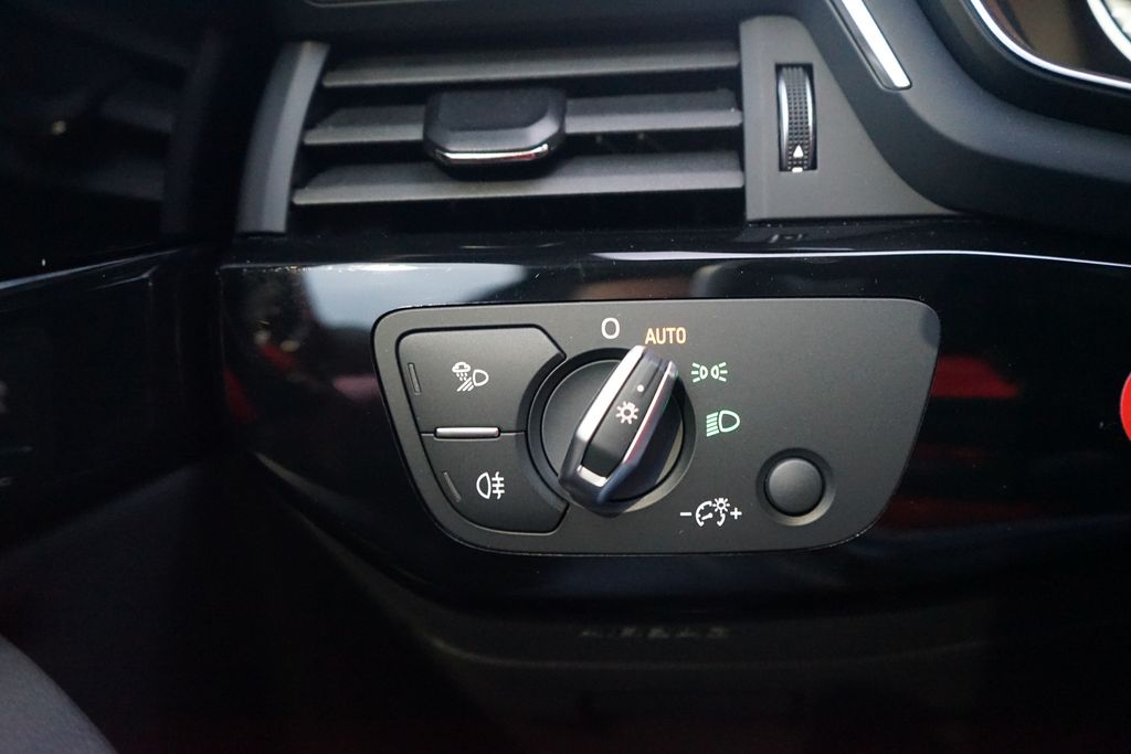 Audi A4 2024
