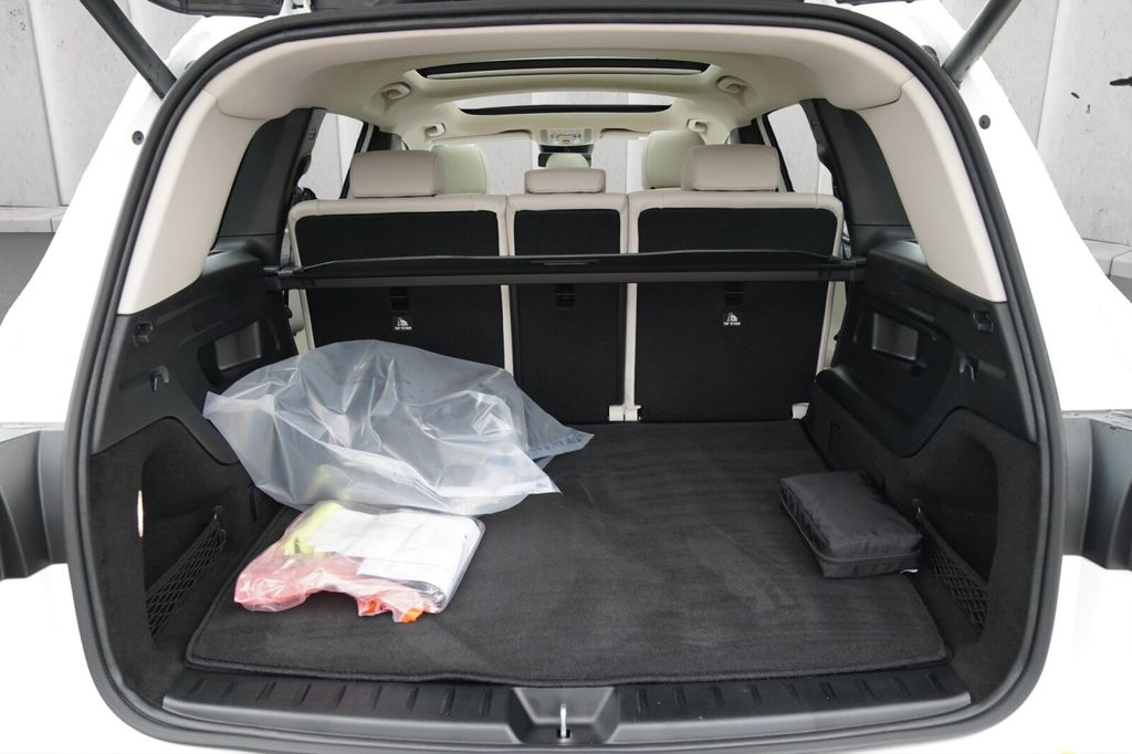 Mercedes-Benz EQB 2024