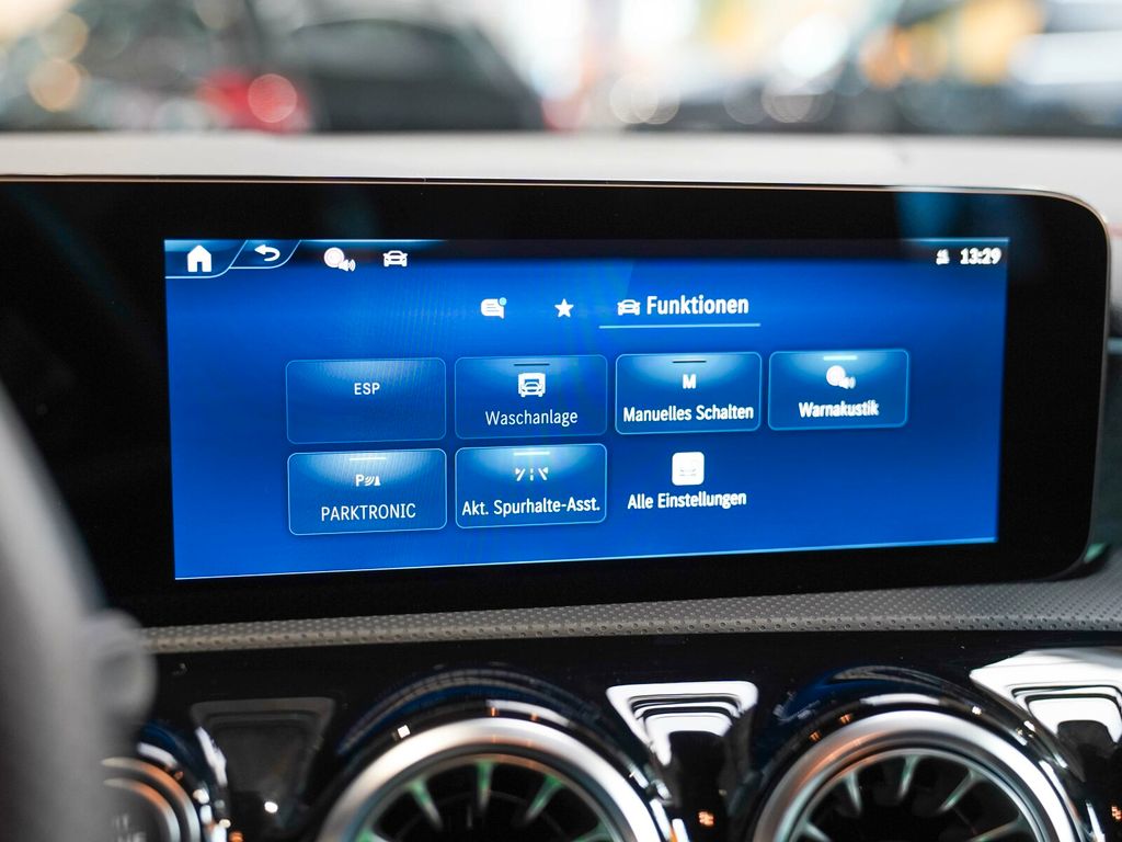 Mercedes-Benz CLA 200 2024