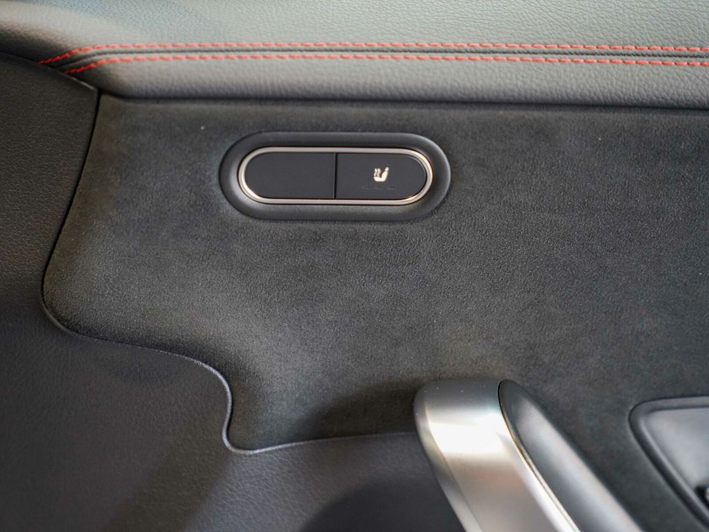 Mercedes-Benz CLA 200 2024