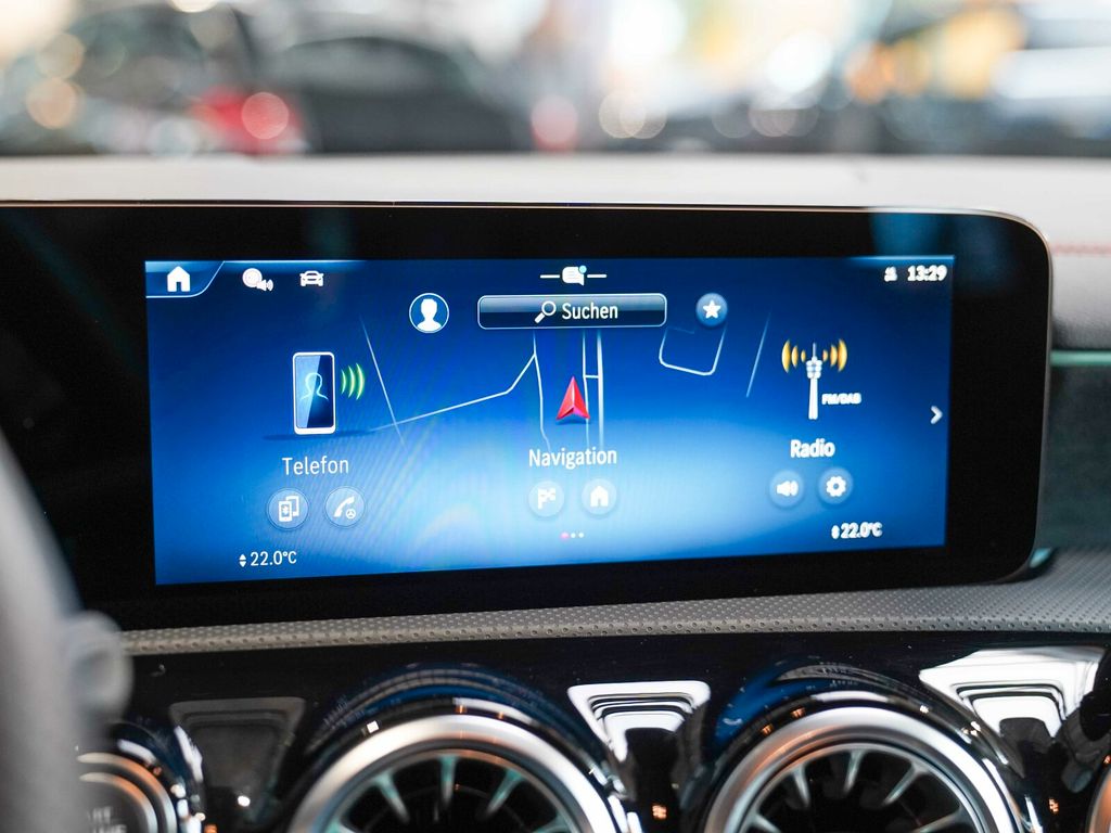 Mercedes-Benz CLA 200 2024