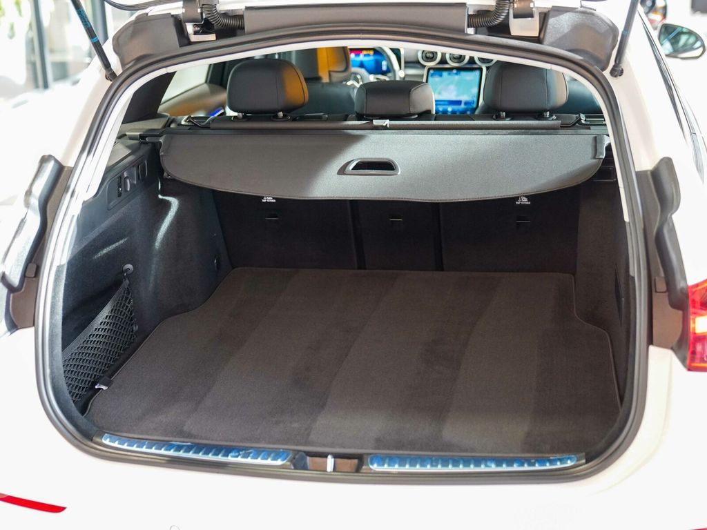 Mercedes-Benz C 200 2024