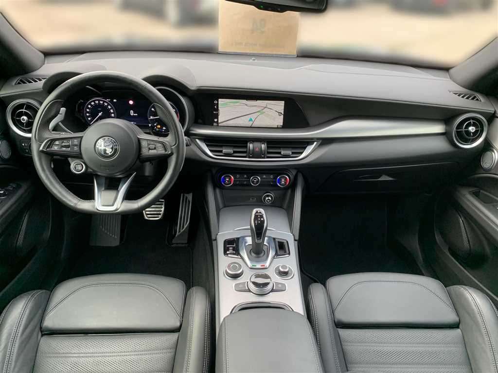 Alfa Romeo Stelvio 2024