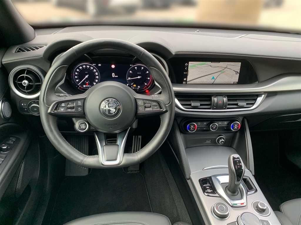 Alfa Romeo Stelvio 2024