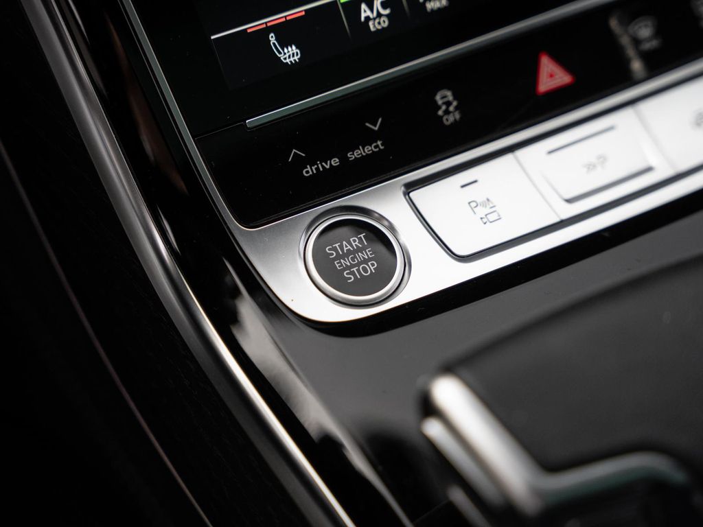 Audi A8 2023